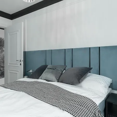 Diament Διαμέρισμα *